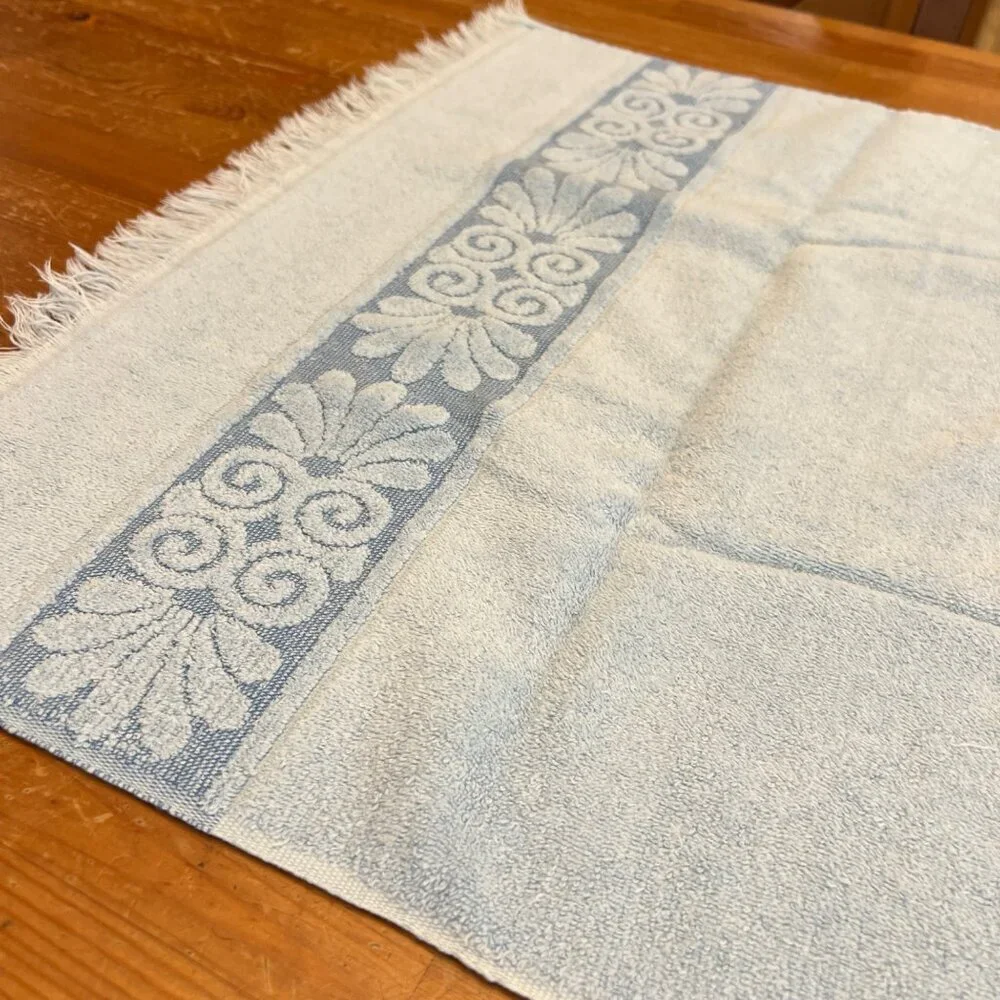 Cannon sculpted Vintage 70s Bath Towel Blue